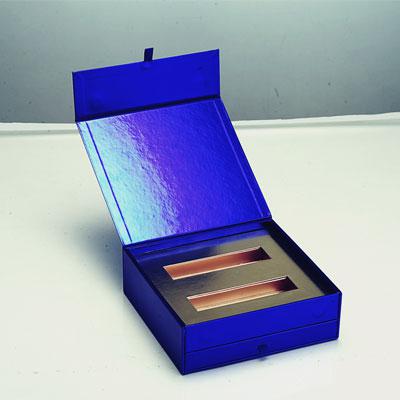 鏡と金屬キャップ付きの化粧堅(jiān)い箱