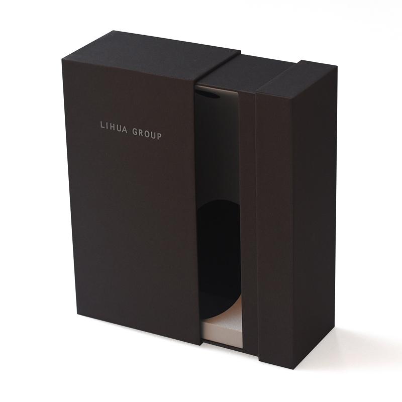 Garrafas de embalagem de papel ondulado de papel?o preto desenhado personalizado e caixas de vinho
