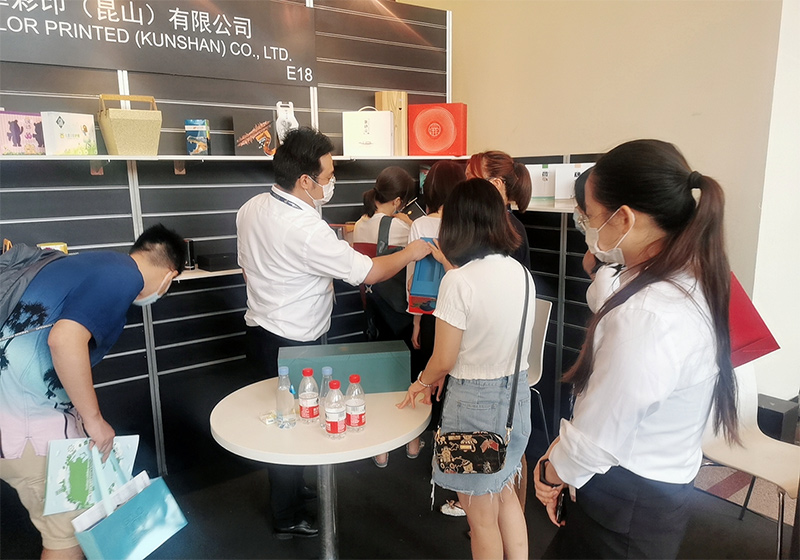 Lihua Group participa na Exposi??o Internacional de Embalagens de Luxo de Xangai